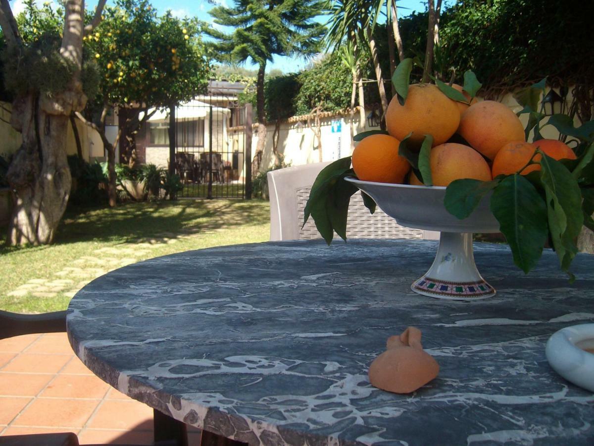 Villa Singola -Sole-Luna-Casavilladusoleil Acireale Exterior foto